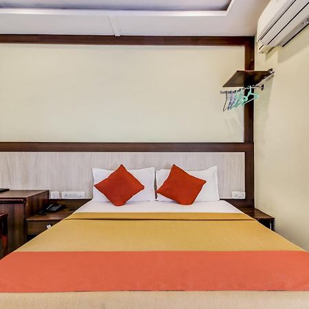 Hotel Neem Tree Hyderabad Airport シャムシャバード エクステリア 写真