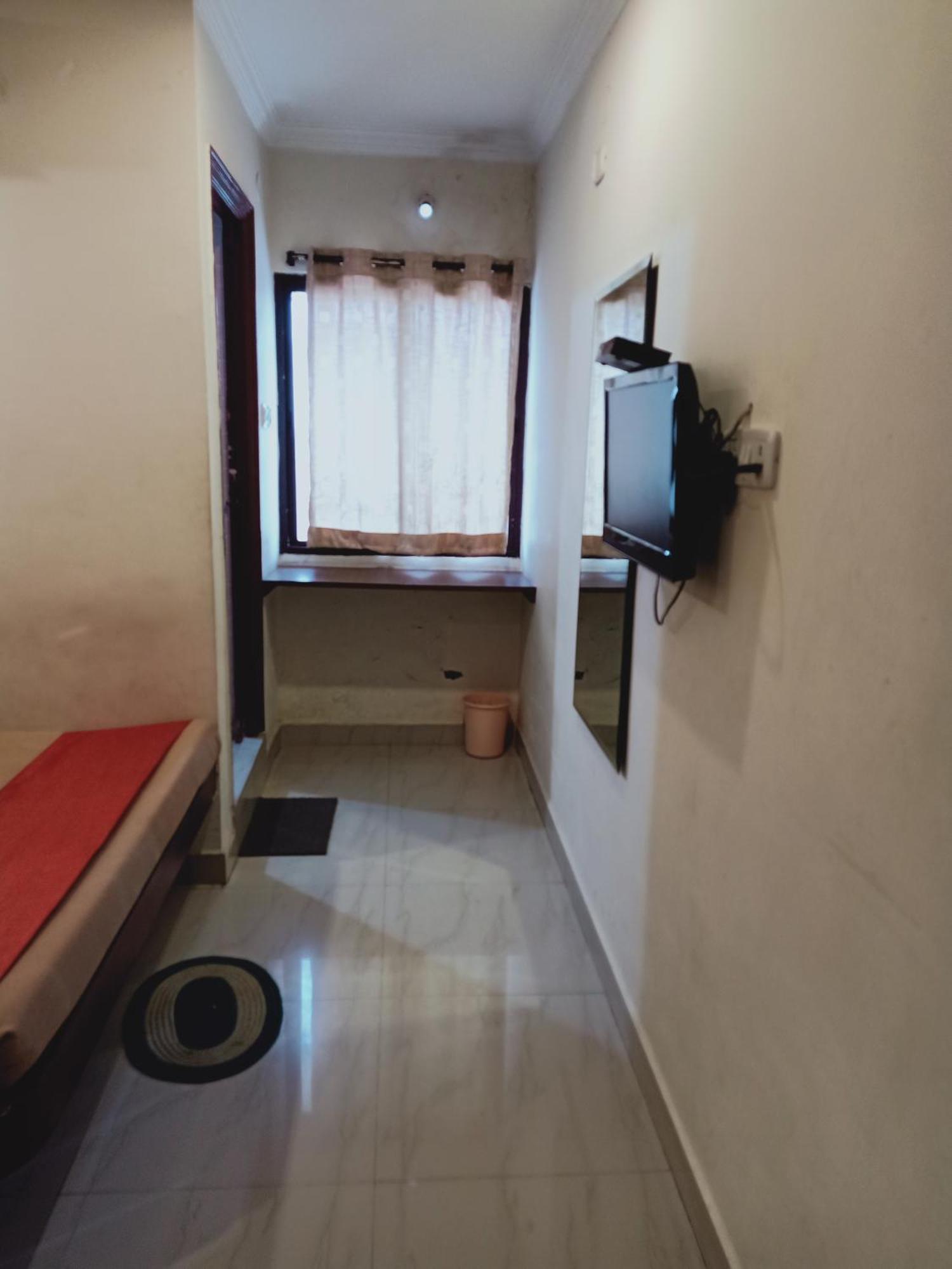 Hotel Neem Tree Hyderabad Airport シャムシャバード エクステリア 写真